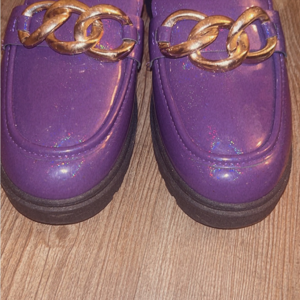 SHEIN Purple Flats with Gold Chain